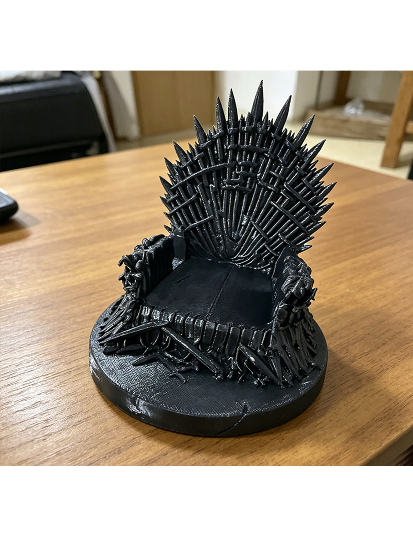 3D 프린팅된 검은색 휴대폰 거치대, 왕좌 조각상, 원 - 3D Printer Stand 리뷰 및 가격